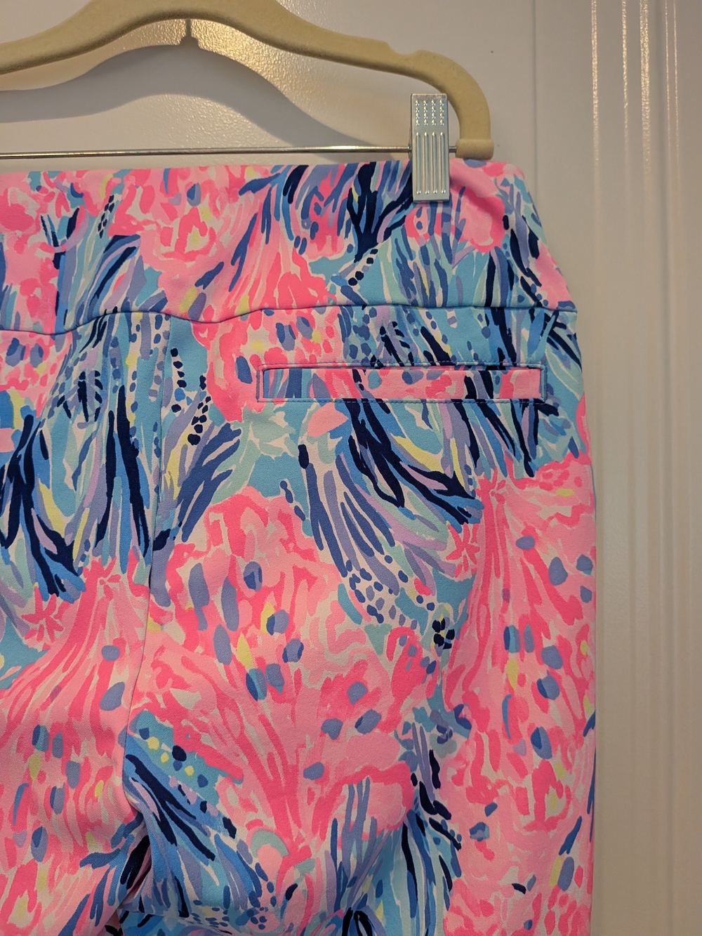 Lilly Pulitzer Luxletic Corso Pant in "Celestial Blue Seek and Seal - Picture 6 of 7